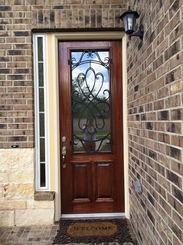 19 Roma Ridge Drive, Missouri City, TX 77459