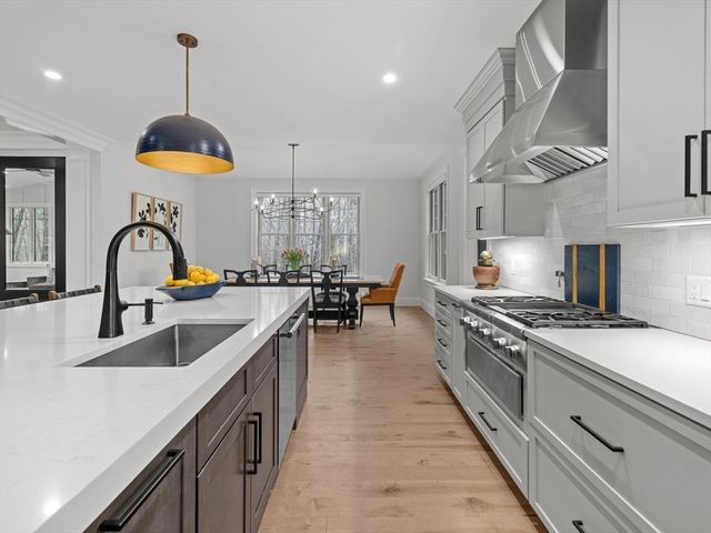 15 Quick Farm Road, Westborough, MA 01581