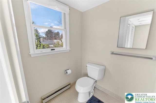 1460 Springhouse Road, South Whitehall Twp, PA 18104