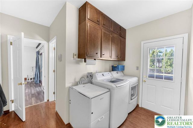 1460 Springhouse Road, South Whitehall Twp, PA 18104