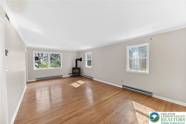 1460 Springhouse Road, South Whitehall Twp, PA 18104