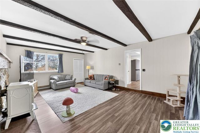 1460 Springhouse Road, South Whitehall Twp, PA 18104