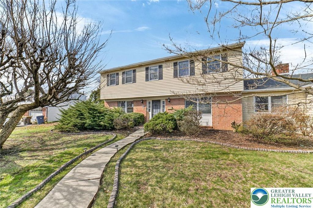 1460 Springhouse Road, South Whitehall Twp, PA 18104