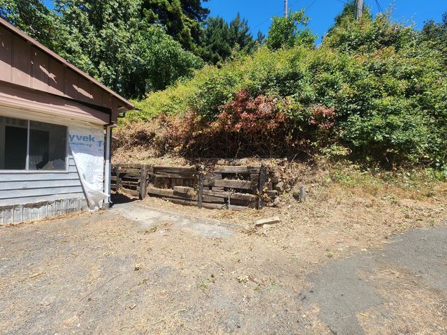 69 Spring Street, Weott, CA 95571