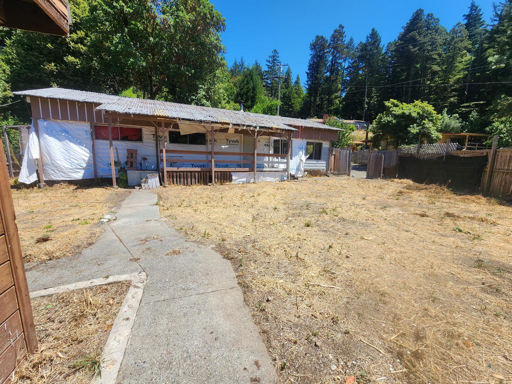 69 Spring Street, Weott, CA 95571