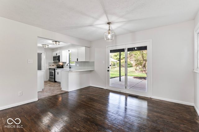 810 Kendale Court, Indianapolis, IN 46234