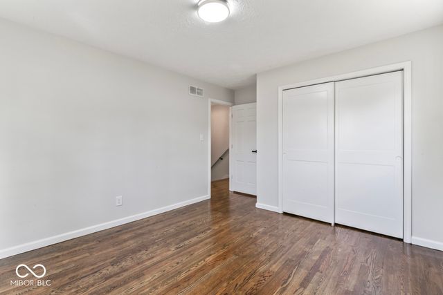 810 Kendale Court, Indianapolis, IN 46234