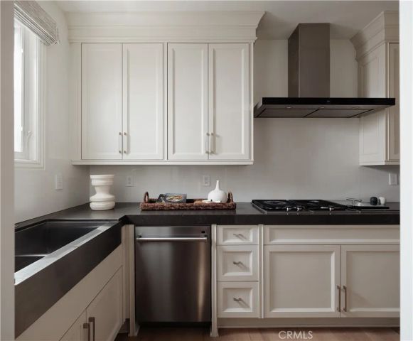 108 Panorama, Irvine, CA 92618
