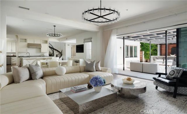 108 Panorama, Irvine, CA 92618