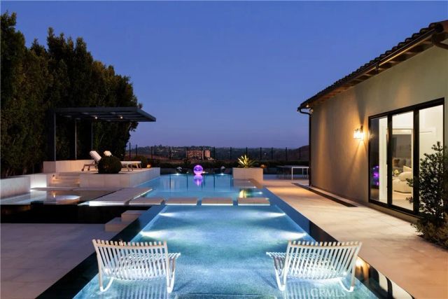 108 Panorama, Irvine, CA 92618