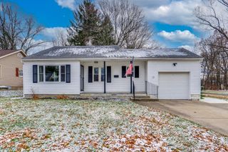 17 Huffman Avenue, Doylestown, OH 44230