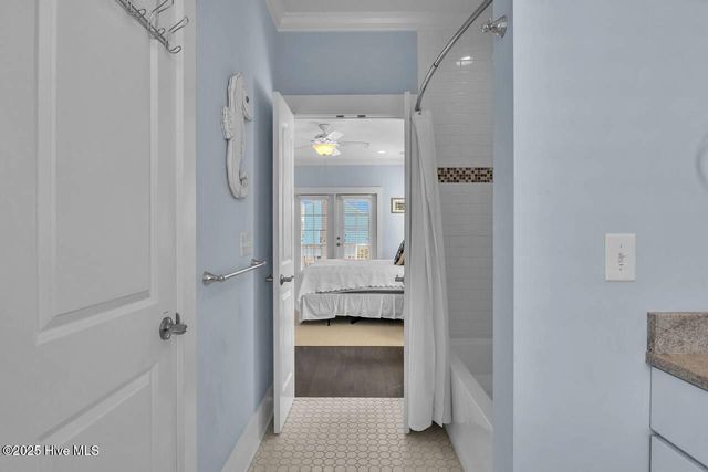 4325 E Pelican Drive, Oak Island, NC 28465