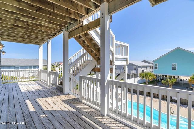 4325 E Pelican Drive, Oak Island, NC 28465