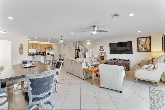 1351 SE 3rd Avenue, Pompano Beach, FL 33060