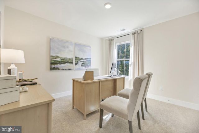 143 WAPPINGER TER, Winchester, VA 22602