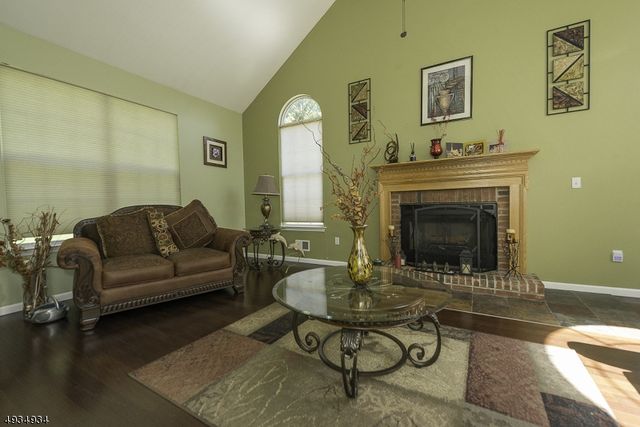 145 Mountain Lake Rd, White Twp., NJ 07823