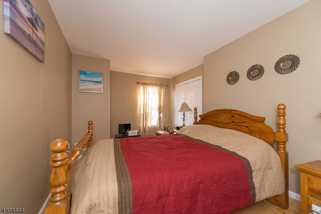 145 Mountain Lake Rd, White Twp., NJ 07823