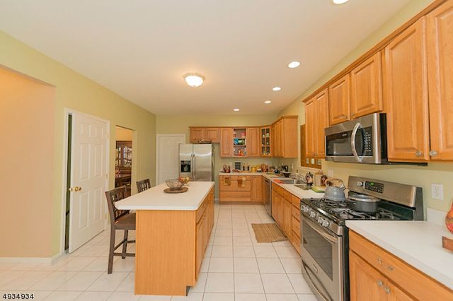 145 Mountain Lake Rd, White Twp., NJ 07823