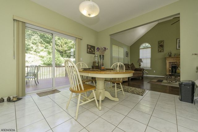 145 Mountain Lake Rd, White Twp., NJ 07823