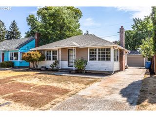2607 E 26TH St, Vancouver, WA 98661
