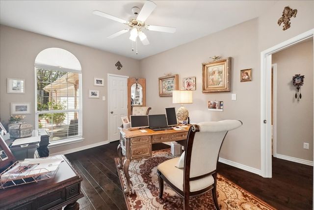 2219 Merritt Way, Arlington, TX 76018
