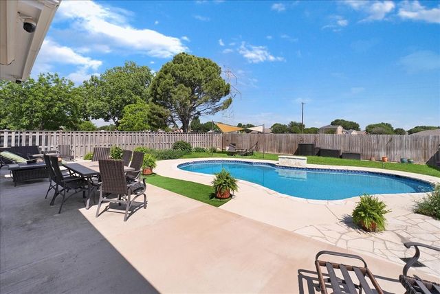 2219 Merritt Way, Arlington, TX 76018