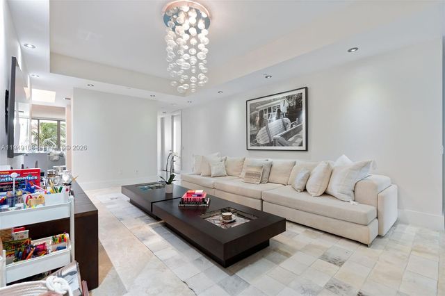 5959 Collins Ave 606, Miami Beach, FL 33140