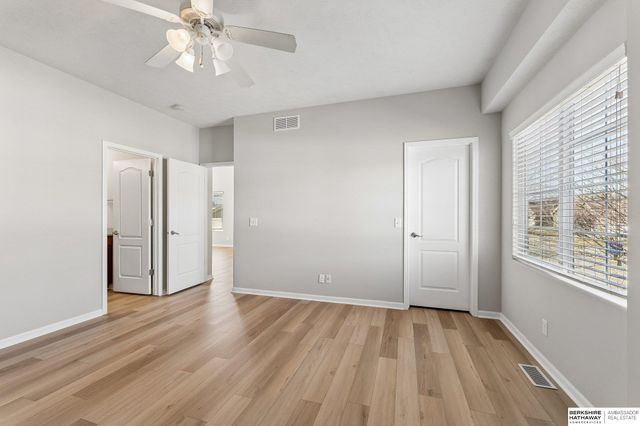 5021 S 196th Circle, Omaha, NE 68135