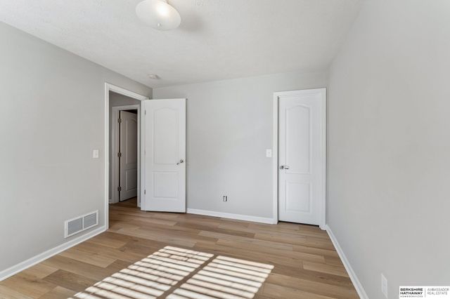 5021 S 196th Circle, Omaha, NE 68135