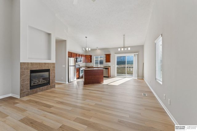 5021 S 196th Circle, Omaha, NE 68135