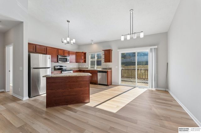 5021 S 196th Circle, Omaha, NE 68135