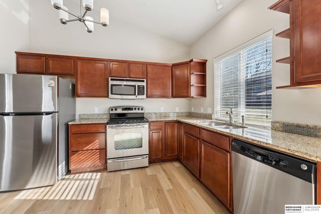 5021 S 196th Circle, Omaha, NE 68135