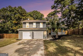 862 Brandlwood Way NW, Lilburn, GA 30047