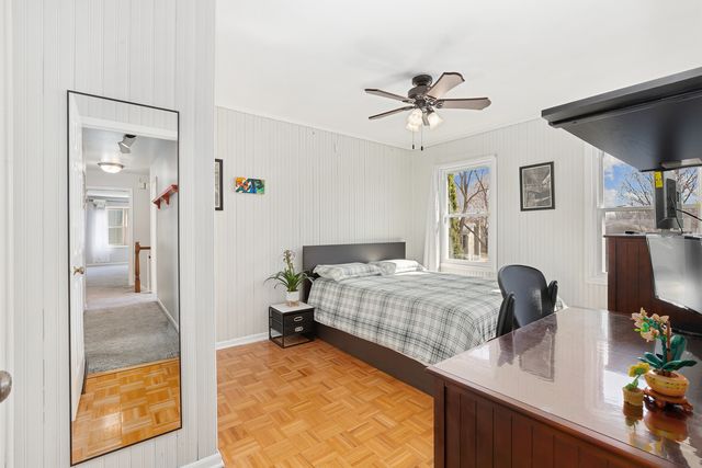 1932 Banks Drive, Elgin, IL 60123