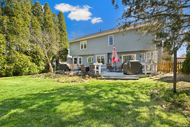 1932 Banks Drive, Elgin, IL 60123