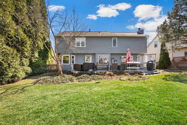 1932 Banks Drive, Elgin, IL 60123