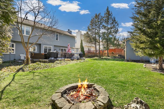 1932 Banks Drive, Elgin, IL 60123