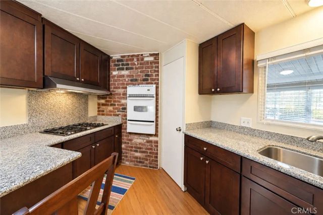 840 E Foothill 142, Azusa, CA 91702