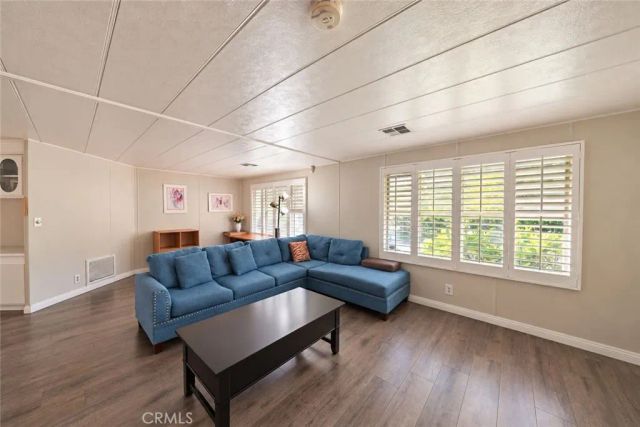 840 E Foothill 142, Azusa, CA 91702