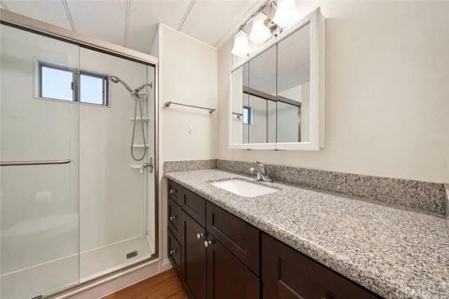 840 E Foothill 142, Azusa, CA 91702