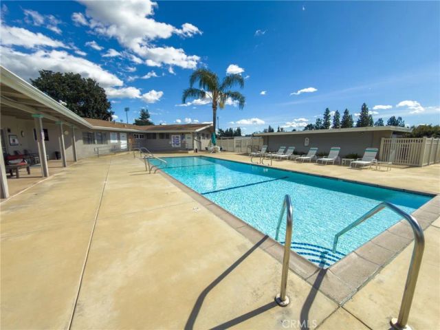 840 E Foothill 142, Azusa, CA 91702