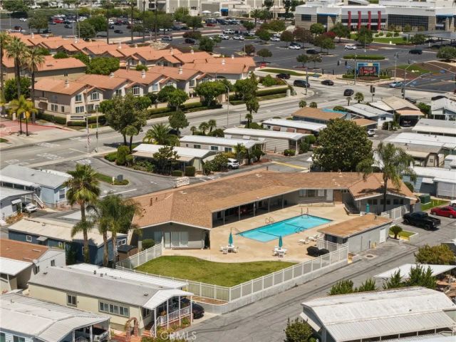 840 E Foothill 142, Azusa, CA 91702