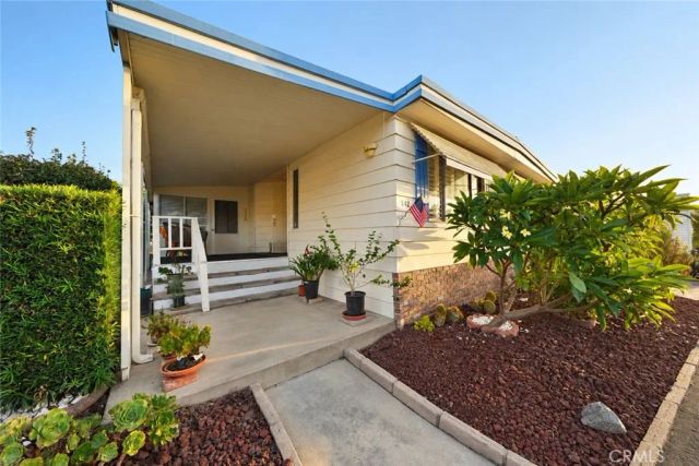 840 E Foothill 142, Azusa, CA 91702