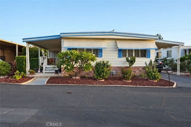 840 E Foothill 142, Azusa, CA 91702