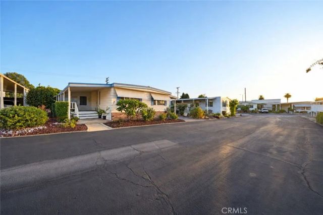 840 E Foothill 142, Azusa, CA 91702