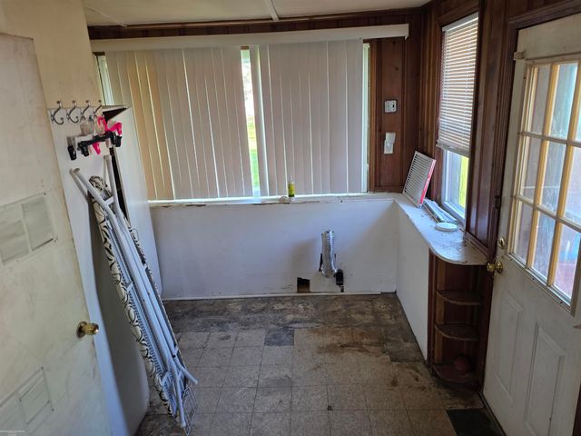 27815 Shock Street, Saint Clair Shores, MI 48081