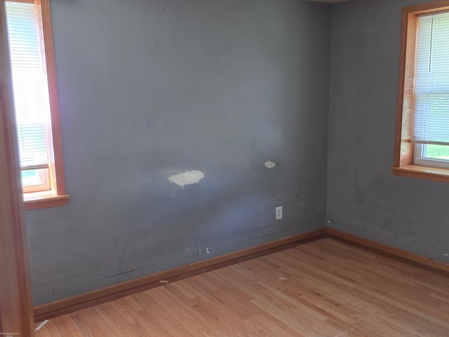 27815 Shock Street, Saint Clair Shores, MI 48081
