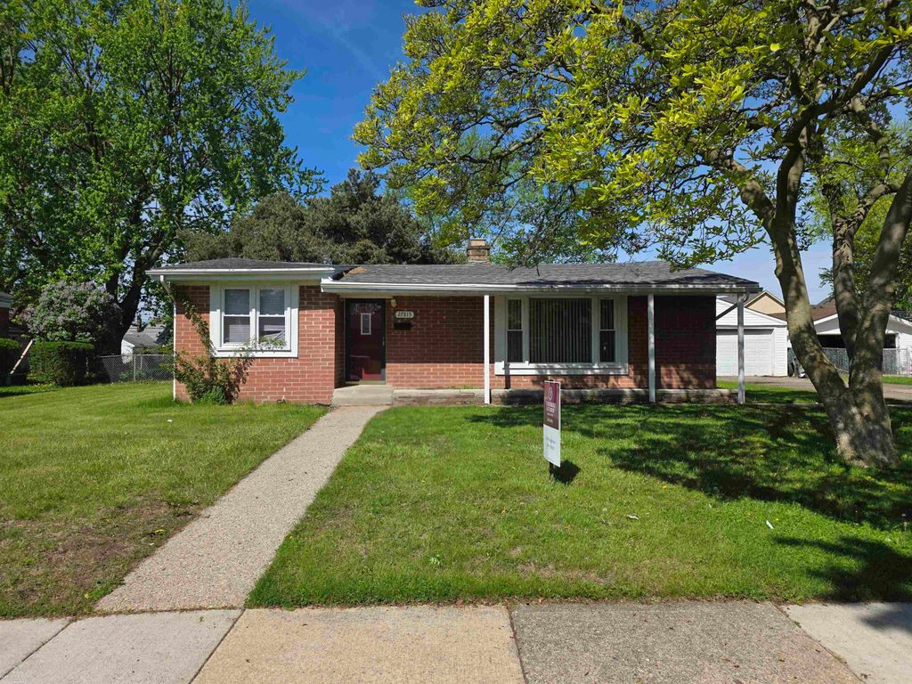 27815 Shock Street, Saint Clair Shores, MI 48081
