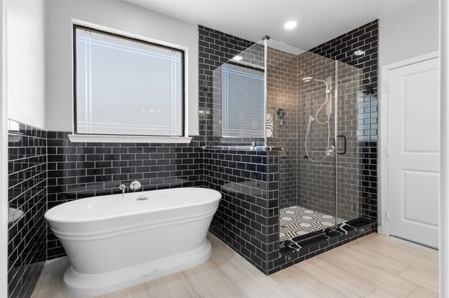 6916 Sky Road, Joshua, TX 76058