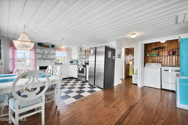 166 Ocean Boulevard W, Supply, NC 28462